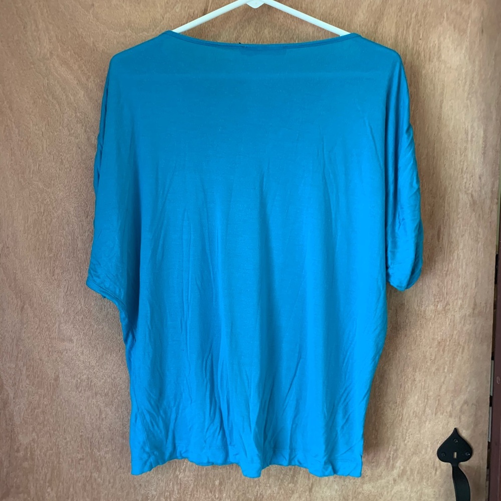 Outback Red tee - Picture 3 of 5